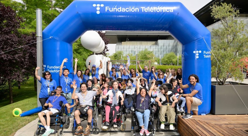 21.000 voluntarios de Telefónica y 259 entidades sociales se unen para impulsar la inclusión social y digital